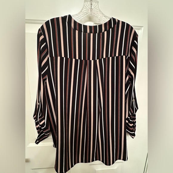 Lightweight striped blouse — perfect for spring & workwear 🌸 - Picture 5 of 7